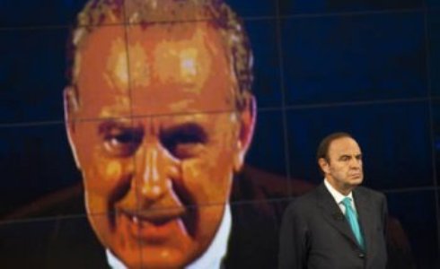 BRUNO VESPA NON RISPONDE ALLA POLEMICA DI SANTORO SUGLI ACCESSI WEB: IL NUOVO DG MI HA INVITATO A NON FARLO