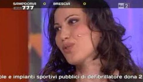 SABINA BEGAN, “L’APE REGINA” A QUELLI CHE IL CALCIO: “DOBBIAMO ESSERE GRATI AL PRESIDENTE..” IL PUBBLICO FA “BUU”. MA LA PAR CONDICIO?