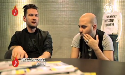 CHI SE NE FREGA DELLA MUSICA: CAPAREZZA RACCONTA IL SOUND PUGLIESE SU DEEJAY TV. TRA GLI OSPITI: EMMA MARRONE E I NEGRAMARO