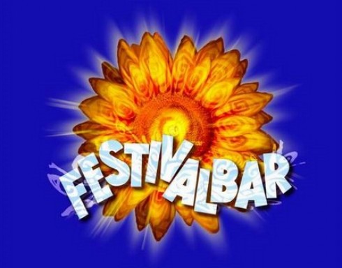 FESTIVALBAR: SU MEDIASET EXTRA TUTTE LE FINALI DEL NUOVO MILLENNIO. STASERA L’EDIZIONE 2001