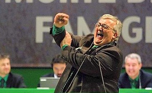 IN ONDA, MARIO BORGHEZIO ALLA GOGNA: “L’HO FATTA FUORI DAL VASO MA NON MI DIMETTO”