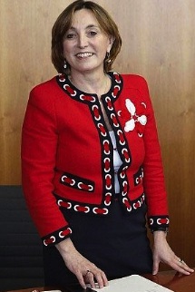 LORENZA LEI HA RICHIESTO UN AUMENTO DI STIPENDIO!