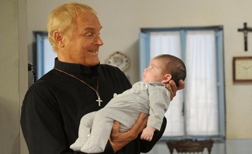 DON MATTEO DIVENTA PAPA’! TANTE CONFERME E QUALCHE SORPRESA NELL’OTTAVA SERIE IN ONDA DAL 15 SETTEMBRE SU RAI1