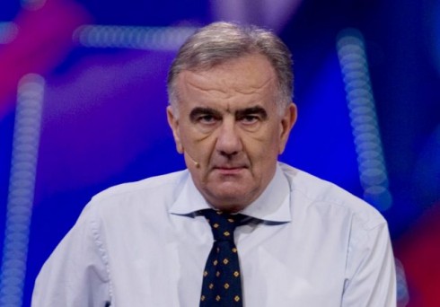 LA DOMENICA SPORTIVA, PAOLA FERRARI NON TEME LA CONCORRENZA: “E’ IL FESTIVAL DI SANREMO DEL CALCIO”. ED ACCOGLIE IN SQUADRA GENE GNOCCHI