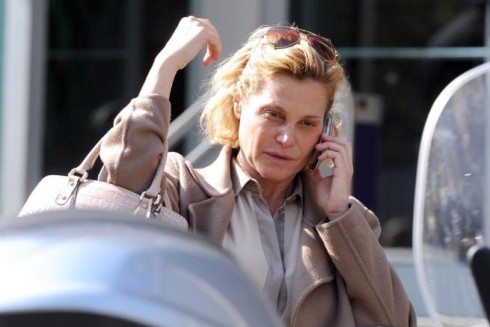 ULTIMI COLPI DI SOLE: IL TRUCCO HD DI MONA NOSTRA, GREGGIO TORNA SU SANREMO, MENGONI E’ SOLO