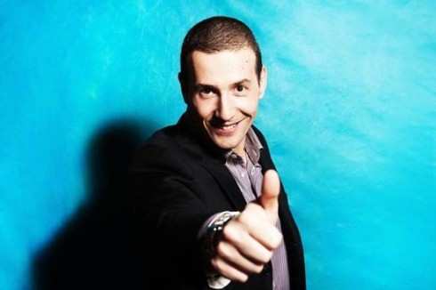 ALESSANDRO GRECO REPLICA A MAMMUCARI SU DM: SPERIMENTA CON PROGRAMMI CHE FANNO ASCOLTI PRATICAMENTE INESISTENTI E DANDO MICROFONATE IN TESTA ALLA GENTE!