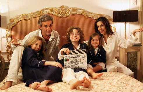 ASCOLTI TV DI MERCOLEDI 7 SETTEMBRE 2011: VINCE ANNA E I CINQUE 2 CON 3.8MLN (18%), RAI1 AL 13.5%. THE CUBE OLTRE L’11%. AVANTI UN ALTRO AL 19.87%