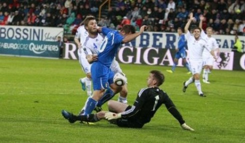 ASCOLTI TV DI VENERDI 2 SETTEMBRE 2011: 6 MLN (28.5%) PER ITALIA-FAR OER. NCIS TOCCA IL 16.5%, REAZIONE A CATENA IL 28%