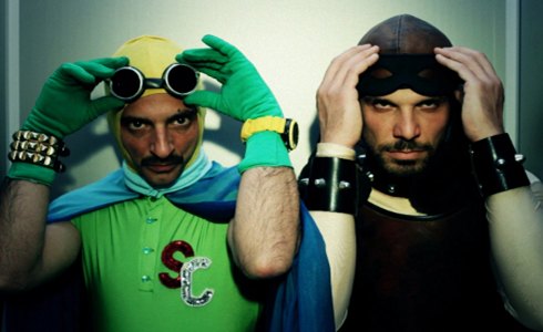 SUPER G: IL LIBANESE E SCROCCHIAZEPPI DIVENTANO SUPEREROI GAY