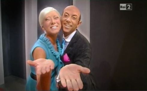 LE PAGELLE DELLA SETTIMANA TV (19-25/09). PROMOSSI LA CARLUCCI E ‘MA NON TI VERGOGNI?’ (VIDEO) BOCCIATI IL ‘NUOVO AMICI’ E L”IMITAZIONE’ DI PAROLISI