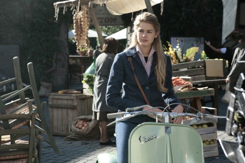 ASCOLTI TV DI DOMENICA 30 OTTOBRE 2011: BOOM PER CENERENTOLA (6,4MLN – 26.18%), DISTRETTO SCENDE SOTTO I 3MLN (12.35%) SUPERATO ANCHE DA REPORT. AVANTI UN ALTRO AL 19.91%.