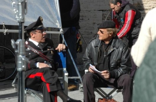 SETTEMBRE NERO PER LA FICTION, SI SALVA SOLO DON MATTEO