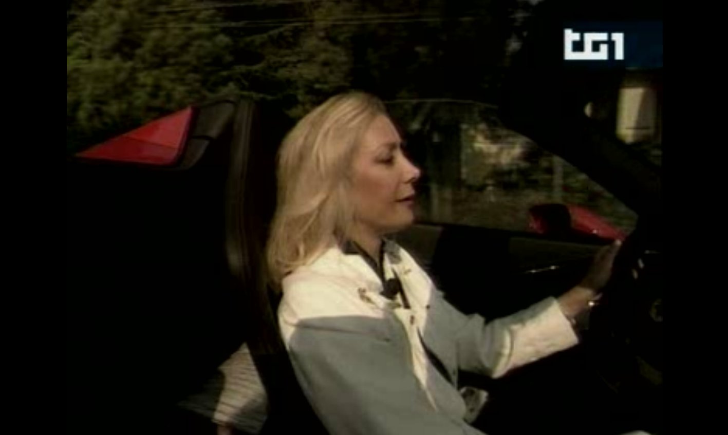 LA DOPPIA FACCIA DELL’INFORMAZIONE RAI: MINEO SENZA CAMERAMEN E LA GRIMALDI IN FERRARI (CHE NON ROVINA LA PERMAMENTE)