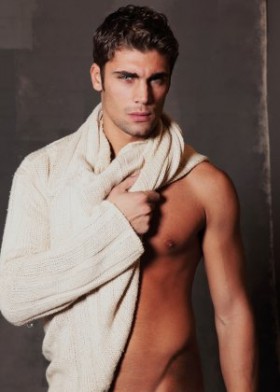 BOOM! ECCO MARIO, IL PRIMO CONCORRENTE DI GRANDE FRATELLO 12 (FOTO)