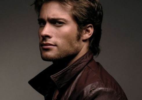 BALLANDO CON LE STELLE: MILLY CARLUCCI PRESENTA LA LISTA DEI CONCORRENTI VIP. MA LA RAI FRENA!