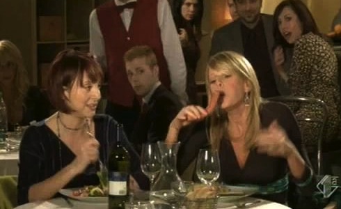 COSI’ FAN TUTTE 2: TORNA LA DUBBIA COMICITA’ DI ALESSIA MARCUZZI E DEBORA VILLA