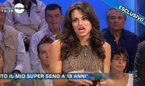 CRISTINA DEL BASSO A MATTINO CINQUE: “MI SONO PENTITA, VOGLIO RIDURMI IL SENO”