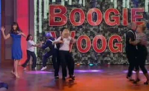 BALLANDO VS BAILA: LA CABELLO E LA DE FILIPPI SE LA RIDONO ALLE SPALLE DI MARIA CARMELA