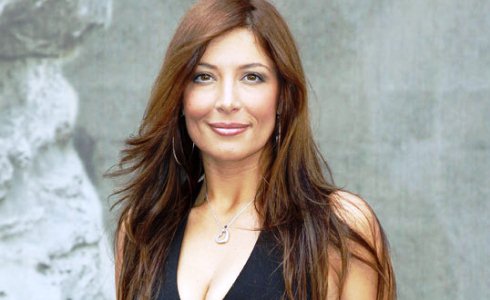 DOMENICA CINQUE, SELVAGGIA LUCARELLI VS LAERTE PAPPALARDO: ‘NON CI STO A FARE IL CORONA E LA NINA MORIC DEI POVERI’