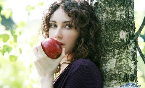 TUTTI PAZZI PER AMORE 3: IN ARRIVO UNA STORIA D’AMORE LESBO