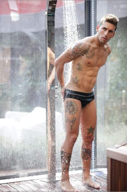 Danilo Novelli GF 12 nudo