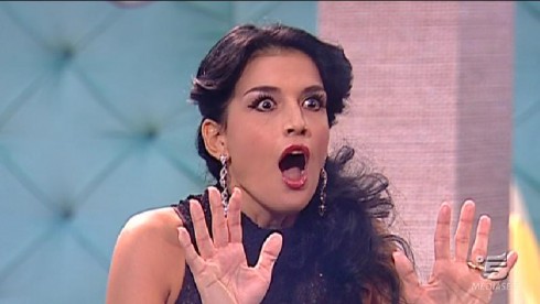 GRANDE FRATELLO 12: E’ CLAUDIA LA FORTUNATA CHE DEVE ABBANDONARE LA CASA