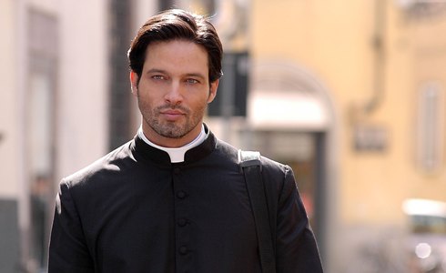 GABRIEL GARKO INARRESTABILE: NEL 2012 SUL SET DI LEZIONI DI TANGO CON RUDY E IO TI ASSOLVO 2