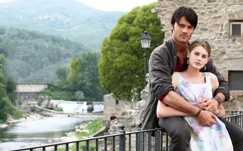 ASCOLTI TV DI MARTEDI 8 NOVEMBRE 2011: LA RAGAZZA AMERICANA SFIORA I 7MLN (24.87%), BALLARO’ VOLA A 6MLN (22%). DISTRETTO CROLLA AL 9.82%, SUPERATO DA ITALIA1. IL TGLA7 A 4MLN