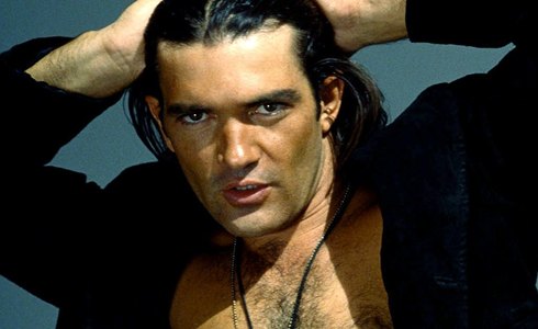 ANTONIO BANDERAS IN LIZZA PER IL RUOLO DI GIANNI VERSACE IN UNA MINISERIE RAI