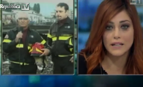 GAFFE A UNO MATTINA IN FAMIGLIA: I VIGILI ANNUNCIANO IL RITROVAMENTO DELL’ULTIMO DISPERSO NEL MESSINESE, MIRIAM LEONE DOMANDA “COME STA?”