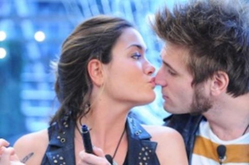 GRANDE FRATELLO 12, NONA PUNTATA: SABRINA FERILLI, KATIA E VALERIA E ALESSANDRA AMOROSO NELLA CASA