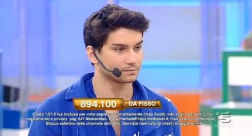 AMICI 11, SETTIMA PUNTATA LIVE SU DM: I BLU TORNANO AL COMANDO. OSPITE CHRISTIAN DE SICA
