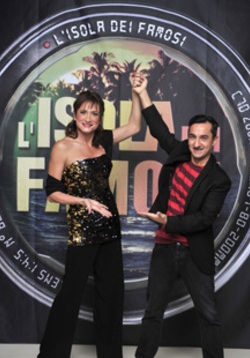 ROBA DA NON CREDERSI! ISOLA DEI FAMOSI 9 TORNA AL GIOVEDI’ DALLA SECONDA PUNTATA?