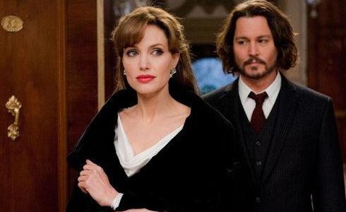 ASCOLTI SATELLITE DI LUNEDI 2 GENNAIO 2012: OTTIMO THE TOURIST CHE SFIORA IL MILIONE DI SPETTATORI, BENE ANCHE BONES (300.000 – 374.000)