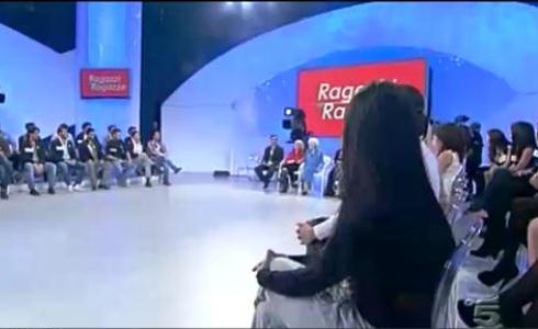 UOMINI E DONNE: MARIA ‘SGUINZAGLIA’ TRA I GIOVANI ROSETTA E ANGELA PER NON PERDERE LA SCIA