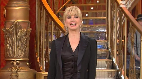 MILLY CARLUCCI CONTRO BETTARINI: SI SENTIVA SUPERIORE AL PRINCIPE E NON E’ RIUSCITO A IMPORSI. BALLANDO NON E’ PILOTATO