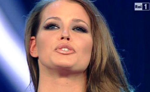 FESTIVAL DI SANREMO 2012: LA COMICITA’ (INVOLONTARIA) DI IVANA MRAZOVA