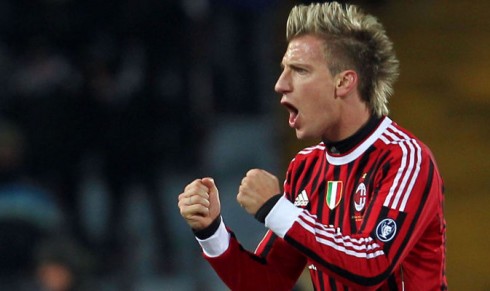 ASCOLTI SATELLITE DI SABATO 11 FEBBRAIO 2012: MEGLIO UDINESE-MILAN IN PRESERALE (1MLN – 4.74%) CHE CAGLIARI-PALERMO IN PRIMA SERATA. RECORD PER IL 6 NAZIONI.