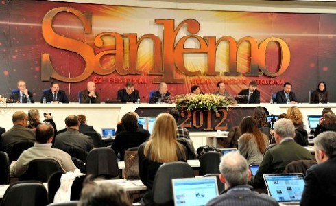 FESTIVAL DI SANREMO 2012: LA CONFERENZA STAMPA DELLA TERZA PUNTATA IN DIRETTA SU DM. DOMANI CELENTANO PARLERA’ AI GIORNALISTI