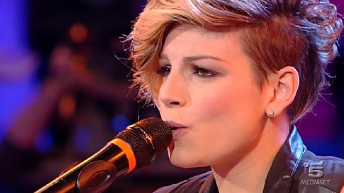 AMICI 11, QUATTORDICESIMA PUNTATA DEL 25 FEBBRAIO 2012 IN DIRETTA WEB. GRAZIA VUOLE GERARDO FUORI (PER 2 SETTIMANE). OSPITE EMMA