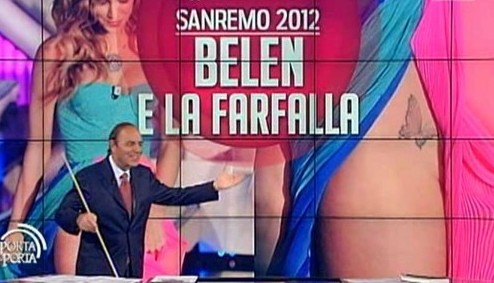 PORTA A PORTA: BRUNO VESPA “INGRIFATO” PER LA FARFALLINA DI BELEN. EMMA E NOEMI SE LA RIDONO