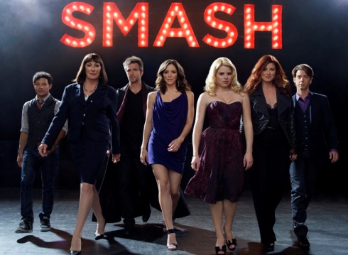 SMASH: IL NUOVO MUSICAL DRAMA DI SPIELBERG E’ BEN FATTO MA PIENO DI STEREOTIPI. DAL 19 FEBBRAIO IN CONTEMPORANEA CON GLI USA SU MYA