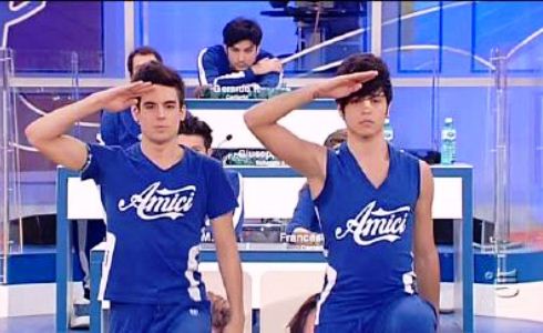 LA ‘PULLEIDE’ DI AMICI