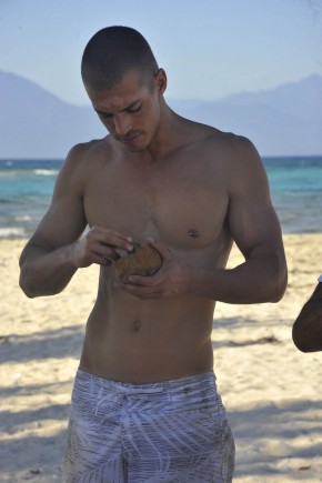 JIVAGO SANTINNI ELIMINATO DALL’ISOLA DEI FAMOSI 9