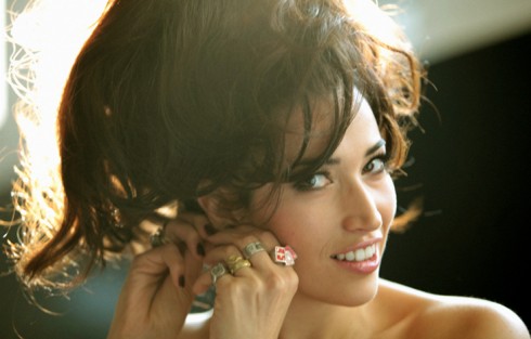 DM LIVE24: 1 MARZO 2012. BANFI SI RISPOSA, LA ZILLI QUERELATA PER ‘STRONZOLOGIA’, LA LEOSINI ICONA GAY