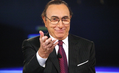 Pippo Baudo contro la Rai: “Ci sono le sabbie mobili”. E su Sanremo 2012: “È andato bene solo per gli ascolti”.