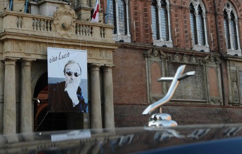 L’ULTIMO SALUTO A LUCIO DALLA