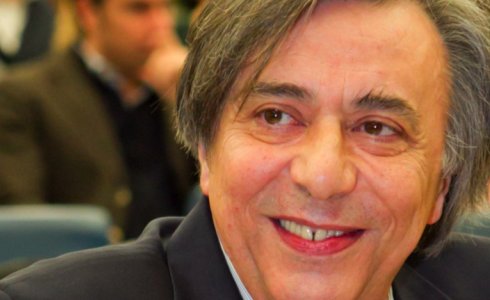 TGCOM24: SALTA IL CONFRONTO TRA CARLO FRECCERO E MAURIZIO BELPIETRO. IL DIRETTORE POTREBBE PERDERE RAI4