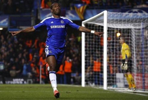 ASCOLTI TV DI MERCOLEDI 18 APRILE 2012: CHELSEA-BARCELLONA VINCE CON 5.7MLN (19.52%) MA NON FRENA LE TRE ROSE DI EVA (5MLN – 18.57%). LE IENE RISALE AL 14%, BEAUTIFUL SUPERA IL 24%