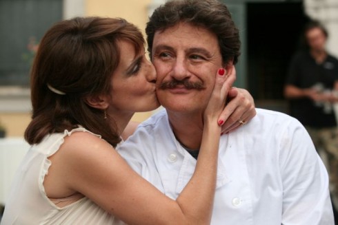 GIORGIO TIRABASSI A DM: LA FICTION ORMAI RISPONDE A LOGICHE COMMERCIALI. CON BENVENUTI A TAVOLA SI PARLA DI CUCINA (PERCHE’ TIRA) CERCANDO DI METTERE DAVANTI ALLA TV TUTTA LA FAMIGLIA